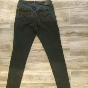 Black Levis Skinny 711 Jeans